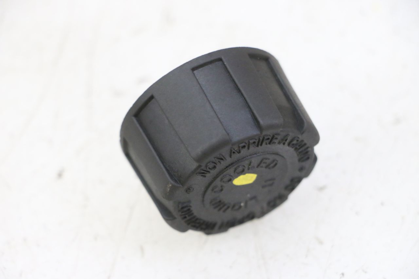 photo de EXPANSION BOTTLE CAP PIAGGIO MP3 HPE 310 (2024 - 2025) - Component detail