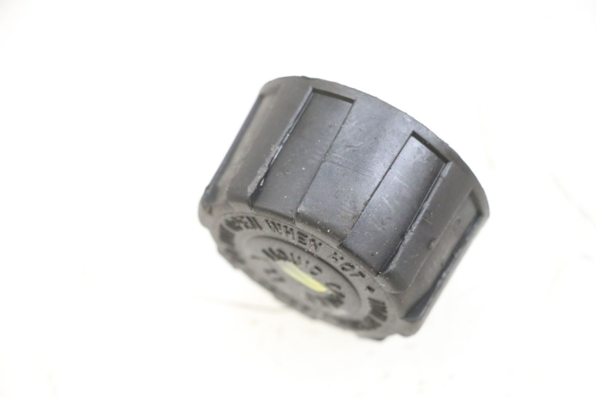 photo de EXPANSION TANK CAP PIAGGIO MP3 RL 250 (2006 - 2010) - Zoom on usage condition