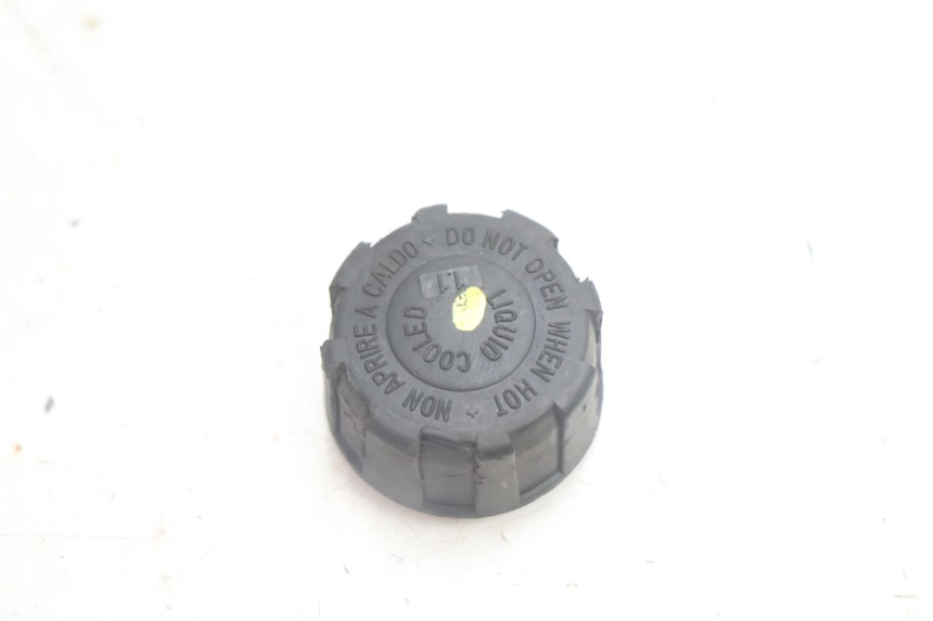 photo de EXPANSION TANK CAP PIAGGIO MP3 125 (2006 - 2014) - Zoom on usage condition
