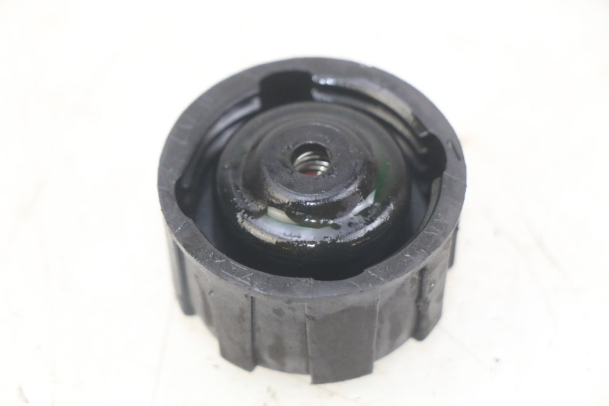 photo de EXPANSION TANK CAP GILERA NEXUS 125 (2007 - 2009) - Zoom on usage condition