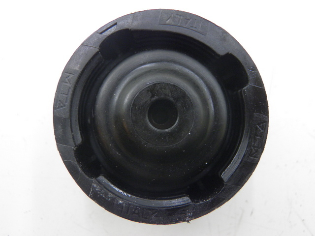 photo de EXPANSION BOTTLE CAP PIAGGIO BEVERLY 125 (1998 - 2005) - Zoom on usage condition