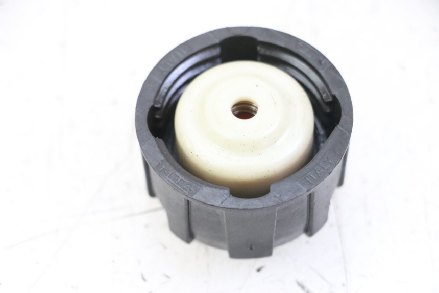 photo de EXPANSION BOTTLE CAP PIAGGIO BEVERLY 125 (1998 - 2005) - Component detail