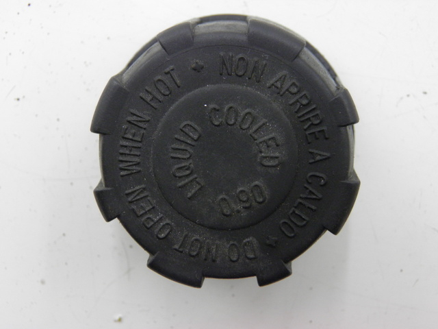 photo de EXPANSION BOTTLE CAP PIAGGIO X9 125 (2000 - 2003) - Main view