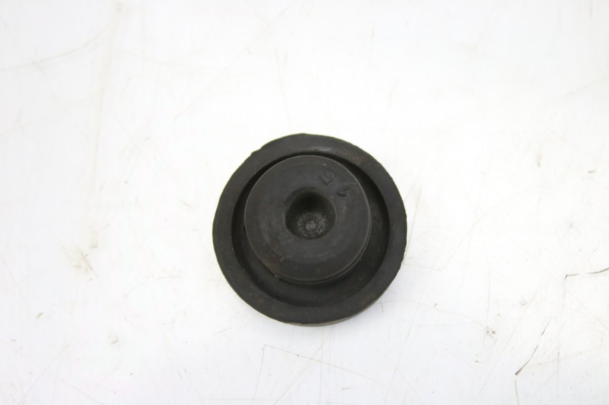 photo de EXPANSION TANK CAP SUZUKI UH BURGMAN 125 (2002 - 2006) - Alternative perspective