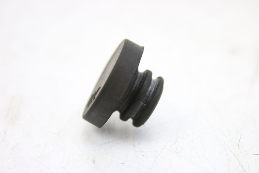 photo de EXPANSION TANK CAP SUZUKI UH BURGMAN 125 (2002 - 2006) - Technical close-up