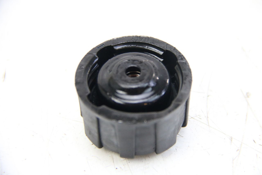 photo de EXPANSION TANK CAP PIAGGIO VESPA GRANTURISMO 125 (2003 - 2007) - Component detail