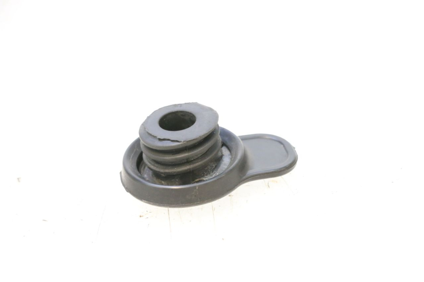 photo de EXPANSION TANK CAP YAMAHA X-MAX XMAX 125 (2010 - 2013) - Zoom on usage condition