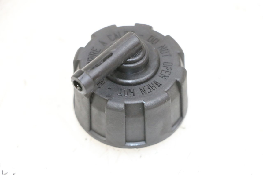 photo de EXPANSION TANK CAP YAMAHA YP MAJESTY 125 (2002 - 2006) - Main view