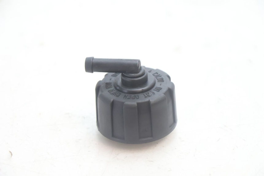 photo de EXPANSION TANK CAP YAMAHA YP MAJESTY 125 (2007 - 2010) - Component detail
