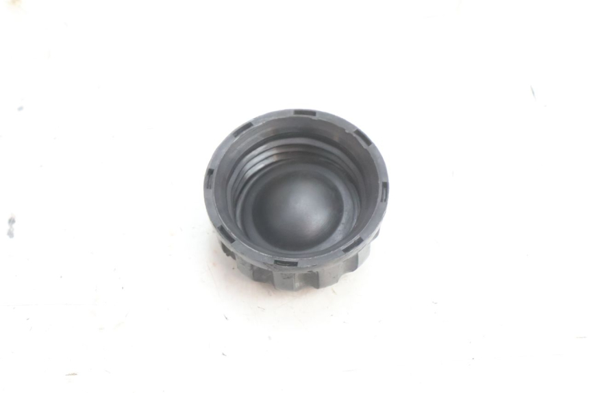 photo de EXPANSION TANK CAP KAWASAKI ZZR 600 (1995 - 2004) - Zoom on usage condition