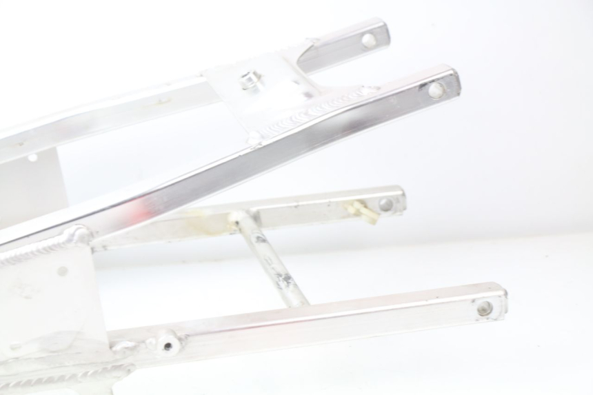 photo de REAR SUBFRAME HONDA CBR 919 RR FIREBLADE 900 (1998 - 1999) - Product overview