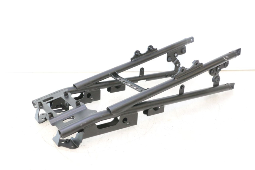 photo de REAR SUBFRAME YAMAHA FZ8 800 (2010 - 2016) - Zoom on usage condition