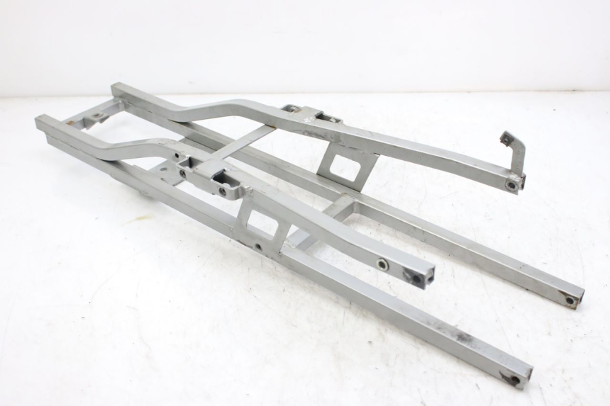 photo de REAR FRAME LOOP DERBI GPR 50 (2004 - 2009) - Surface and material condition