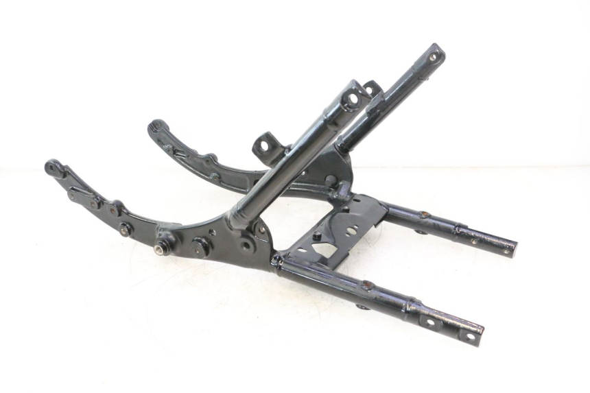 photo de REAR SUBFRAME HARLEY DAVIDSON ROAD GLIDE FLTRXSE 1920 (2018 - 2022) - Alternative perspective