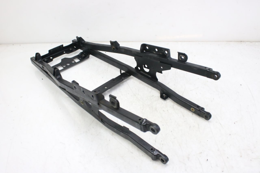 photo de REAR FRAME LOOP TRIUMPH SPRINT ST 955 (1999 - 2001) - Alternative perspective