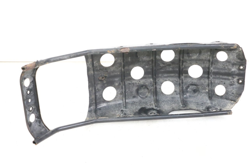 photo de REAR SUBFRAME SUZUKI VL INTRUDER 125 (2004 - 2007) - Zoom on usage condition