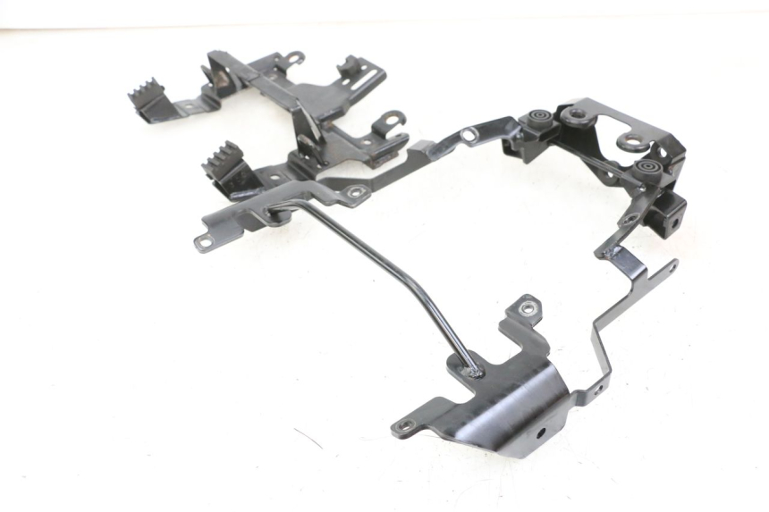 photo de REAR SUBFRAME YAMAHA FZ1 FAZER 1000 (2007 - 2009) - Alternative perspective