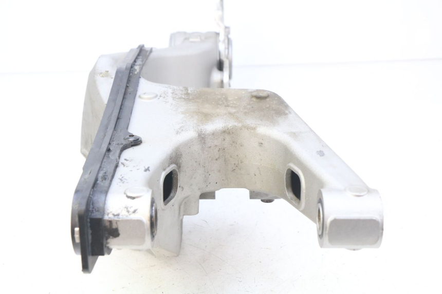 photo de SWINGARM HONDA CB R 1000 (2018 - 2023) - Markings and original references