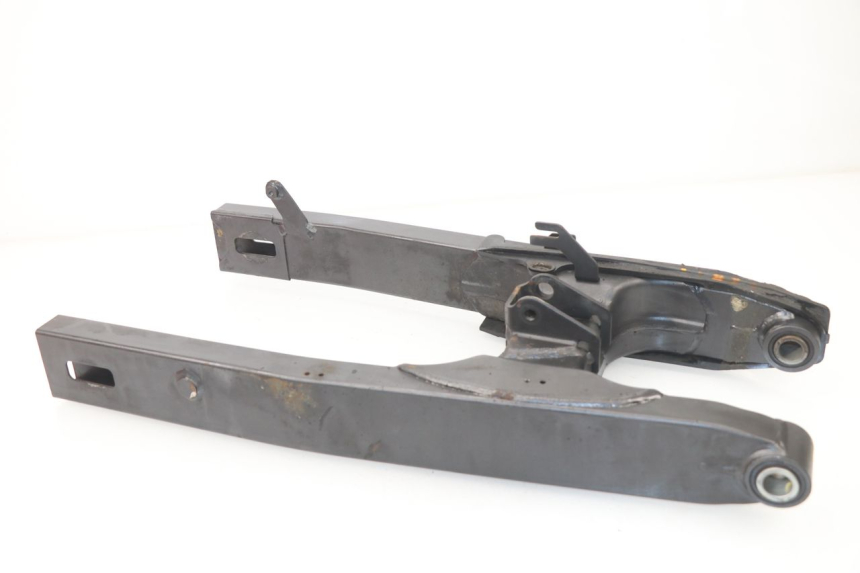 photo de SWING ARM HONDA CBF 500 (2004 - 2007) - Zoom on usage condition