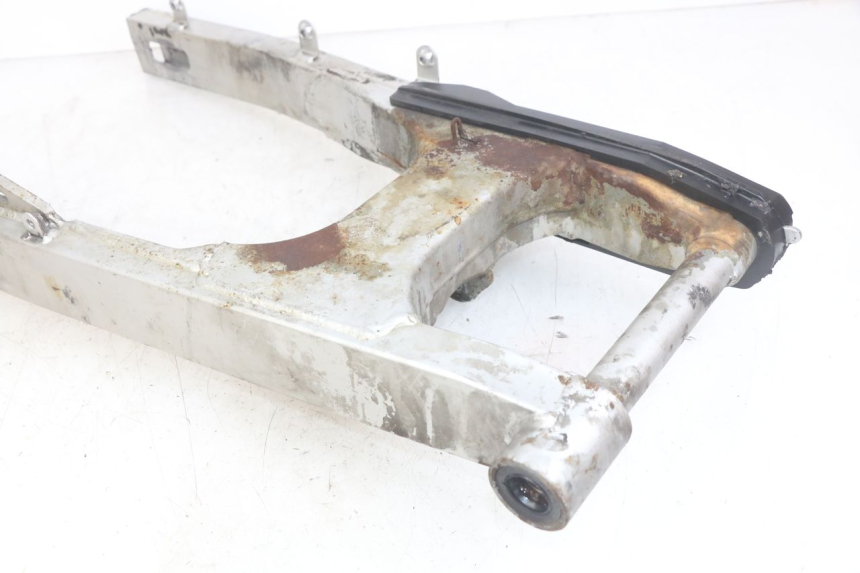 photo de SWINGARM HONDA CBR F SC25 1000 (1989 - 1992) - Alternative perspective