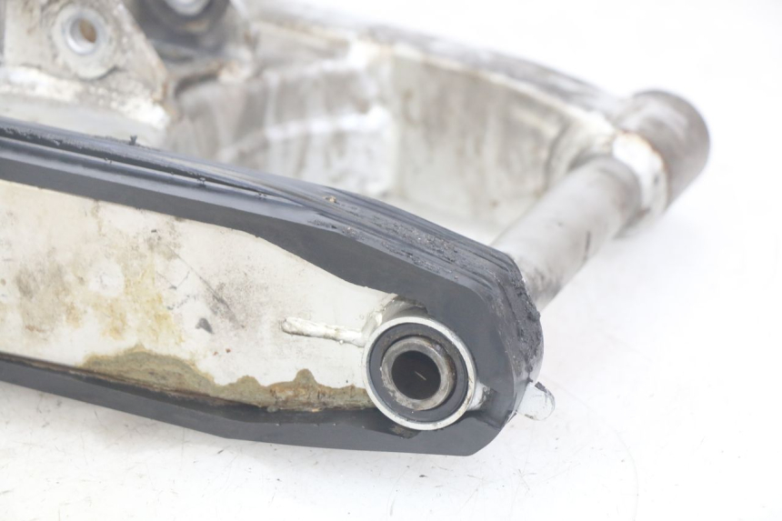 photo de SWINGARM HONDA CBR F SC25 1000 (1989 - 1992) - Markings and original references