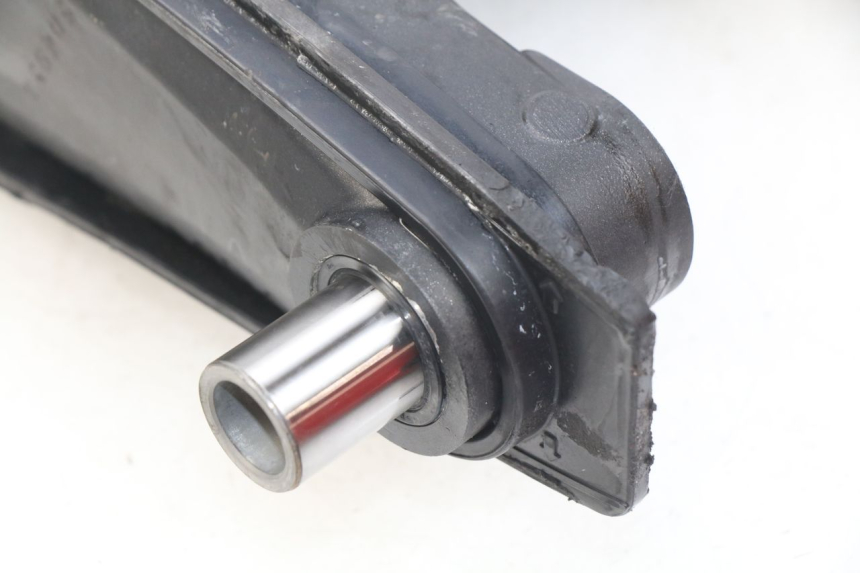 photo de SWING ARM HONDA CBRF CBR-F PC41 600 (2011 - 2013) - Component detail