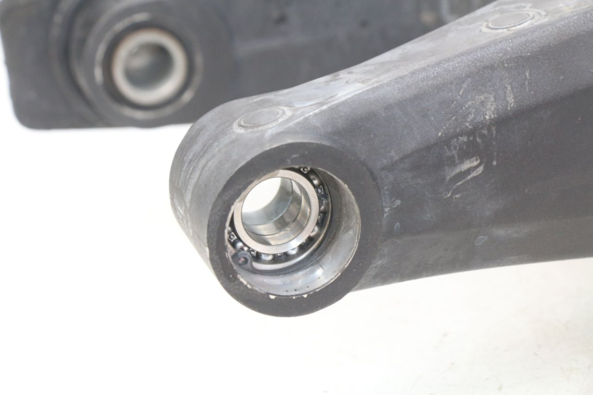 photo de SWING ARM HONDA CBRF CBR-F PC41 600 (2011 - 2013) - Alternative perspective