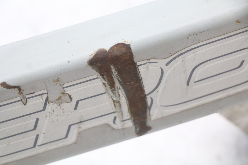 photo de SWING ARM SHERCO CITY CORP 125 (2003 - 2007) - Surface and material condition