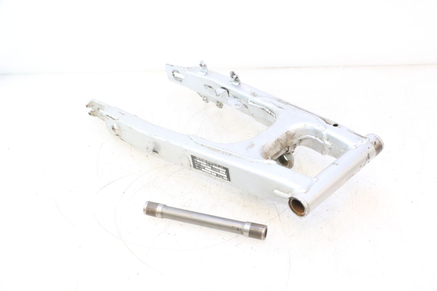 photo de SWING ARM HONDA CRF CR-F 125 (2020 - 2021) - Surface and material condition