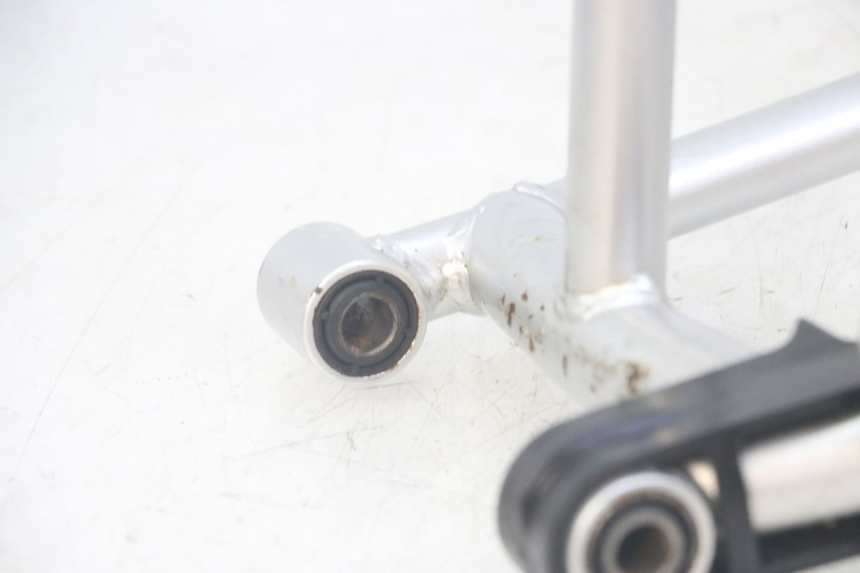 photo de SWING ARM HONDA CRF-F CRF F 110 (2019 - 2022) - Surface and material condition