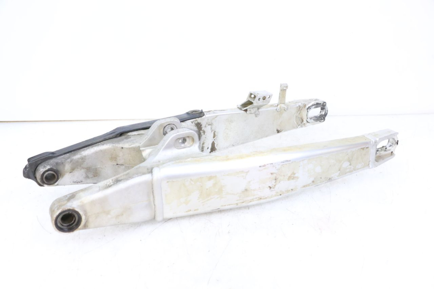 photo de SWING ARM HONDA CRF R 250 (2020 - 2021) - Distinctive features