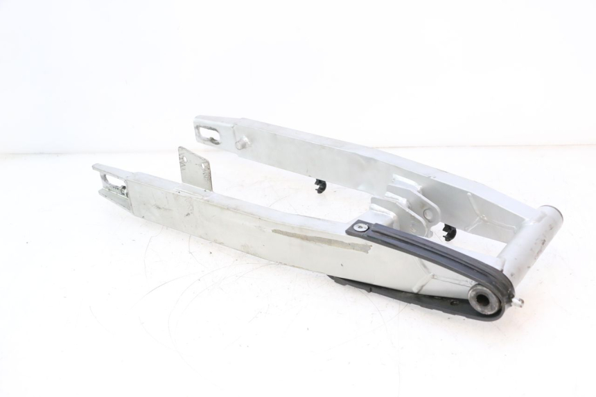 photo de SWING ARM HM HONDA CRM DERAPAGE RR 50 (2006 - 2017) - Distinctive features