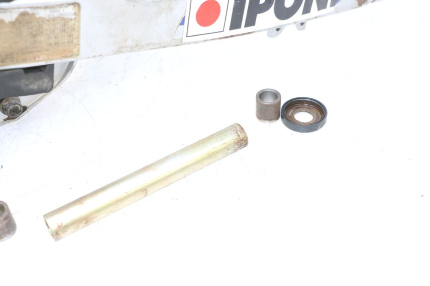 photo de SWING ARM SUZUKI DR S 600 (1985 - 1989) - Component detail