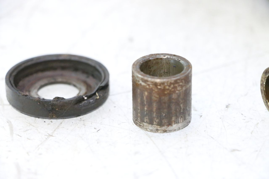 photo de SWING ARM SUZUKI DR S 600 (1985 - 1989) - Fixing points details