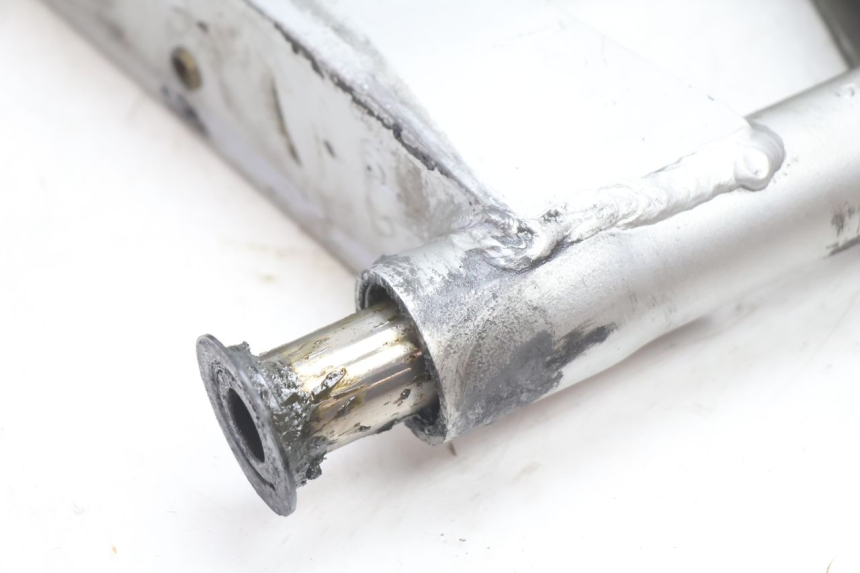 photo de SWING ARM KAWASAKI GPX F ZX750F 750 (1986 - 1990) - Product overview