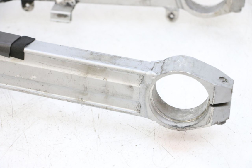 photo de SWING ARM KAWASAKI GPZ RX 1000 (1986 - 1988) - High-resolution close-up