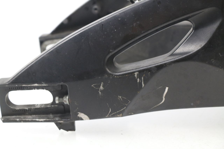 photo de SWING ARM SUZUKI GSX-R GSXR 600 (2008 - 2010) - Fixing points details