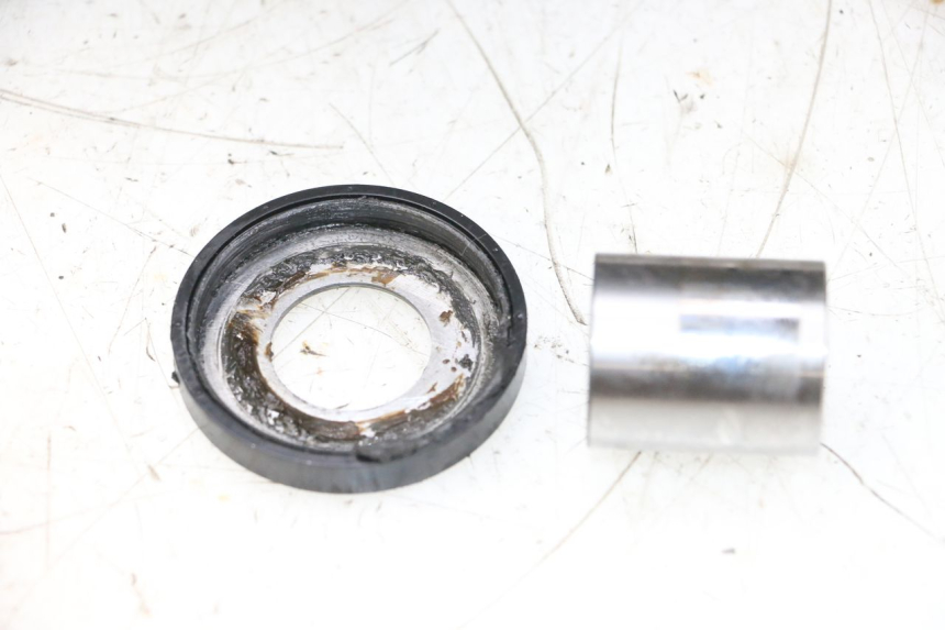 photo de SWING ARM SUZUKI GSXR GSX-R 1000 (2003 - 2004) - Fixing points details