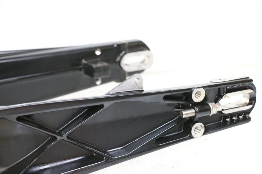 photo de SWING ARM HUSQVARNA SVARTPILEN 401 (2018 - 2023) - Markings and original references