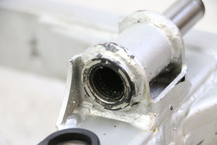 photo de SWING ARM KAWASAKI KX 65 (2000 - 2019) - Fixing points details