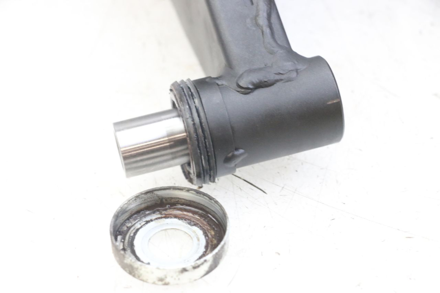 photo de SWINGARM YAMAHA MT-07 MT07 ABS 700 (2014 - 2017) - Zoom on usage condition