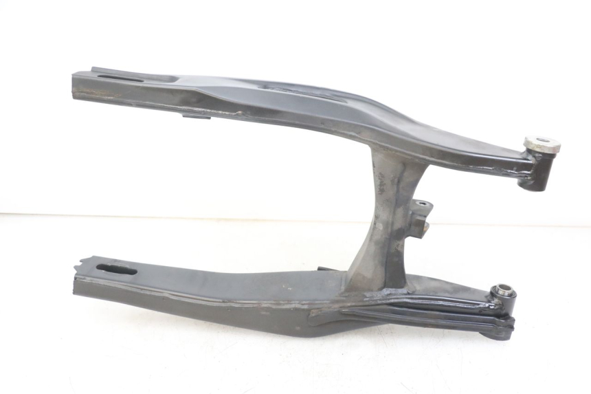 photo de SWINGARM YAMAHA MT-07 MT07 ABS 700 (2014 - 2017) - Alternative perspective