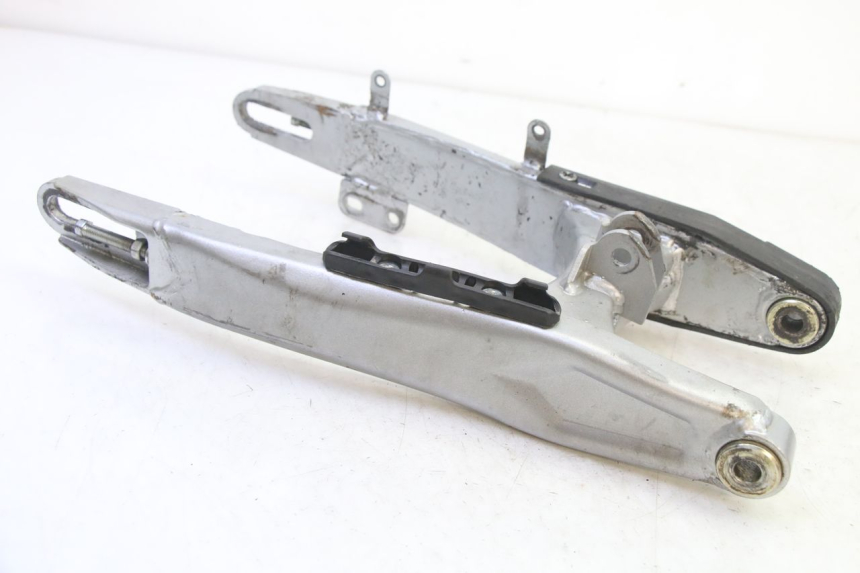 photo de SWINGARM APOLLO RFZ 125 - Fixing points details