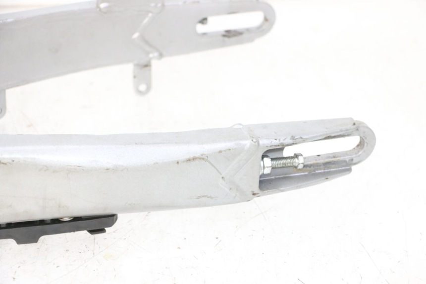 photo de SWINGARM APOLLO RFZ 125 - Distinctive features