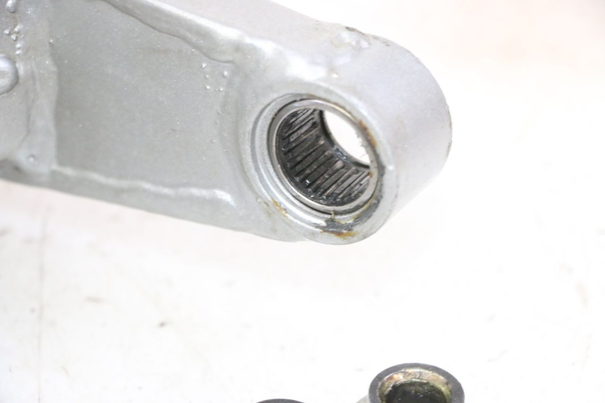 photo de SWINGARM APOLLO RFZ 125 - Technical close-up