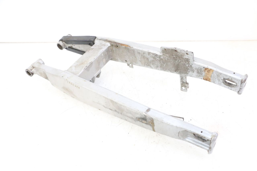 photo de SWING ARM DERBI SENDA SM DRD 50 (2008 - 2013) - Distinctive features