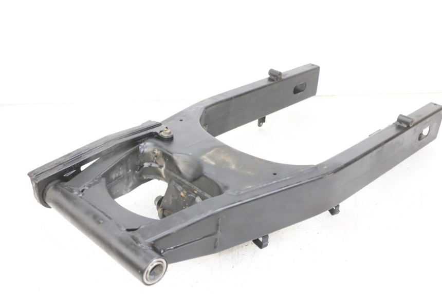 photo de SWINGARM SUZUKI GSX F GSXF 650 (2007 - 2015) - Fixing points details