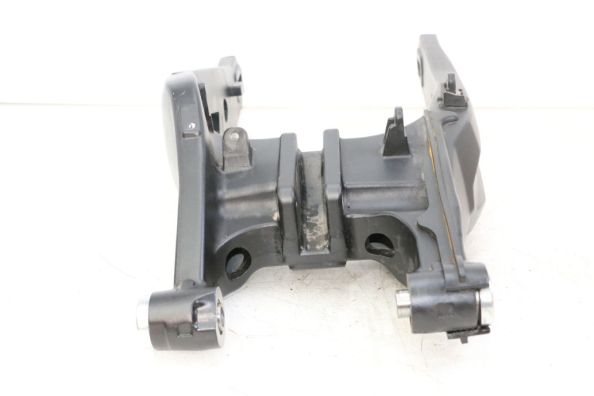 photo de SWING ARM YAMAHA TRACER 7 700 (2020 - 2024) - Component zoom