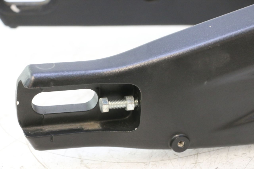 photo de SWING ARM YAMAHA TRACER 7 700 (2020 - 2024) - Technical close-up