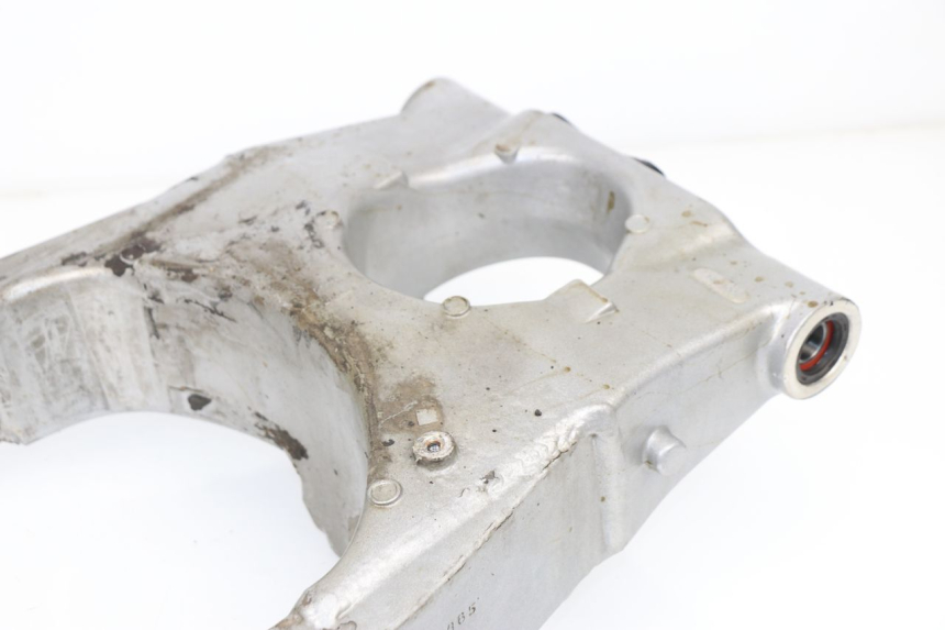 photo de SWING ARM TRIUMPH SPRINT RS 955 (2000 - 2001) - Zoom on usage condition